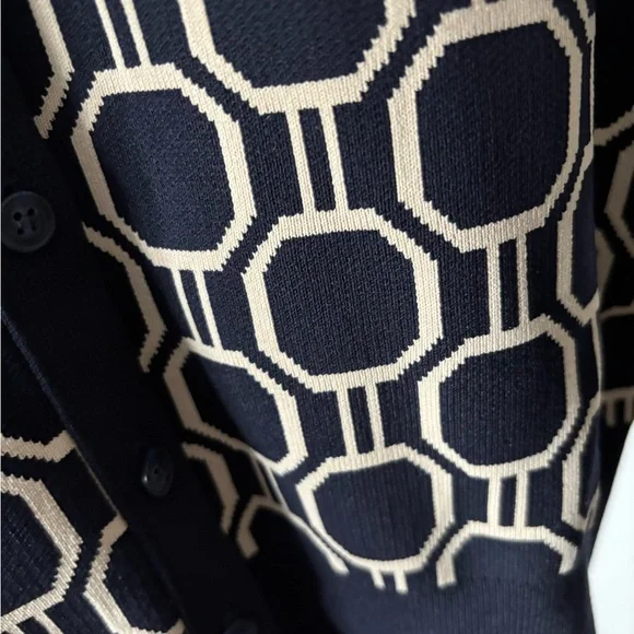 Ann Taylor navy blue and Cream Geometric Cardigan in size medium - Picture 4 of 6